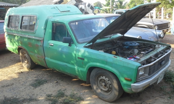 ขายford courial เดิมๆแห้ง ทะเบียนเต็ม พร้อมใช้ครับ