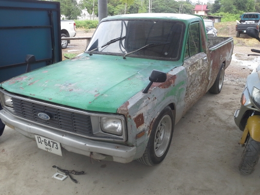 ขายford courial เดิมๆแห้ง ทะเบียนเต็ม พร้อมใช้ครับ