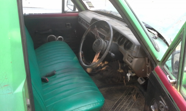 ขายford courial เดิมๆแห้ง ทะเบียนเต็ม พร้อมใช้ครับ