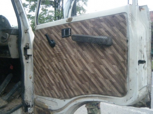 รถบรรทุก 10 ล้อ เทเลอร์ท้ายเป็ด ยี่ห้อ ISUZU รุ่น JCM รถบรรทุก 10 ล้อ เทเลอร์ท้ายเป็ด ยี่ห้อ ISUZU รุ่น JCM