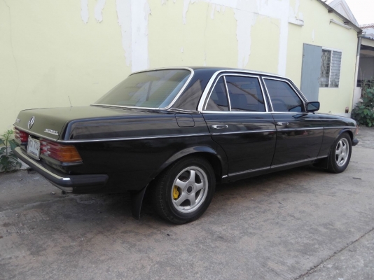 ลดราคา!!!!ขาย BENZ 230E W123