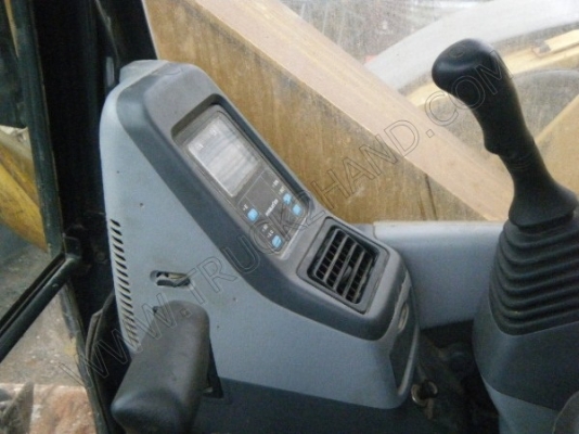 รถแบคโฮ ยี่ห้อ KOMATSU PC78 US