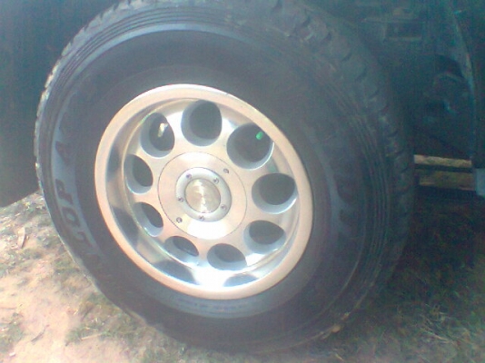 อีซูซุ  2.5 DITERBO  รถห้างแท้พร้อมโอน