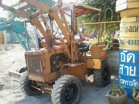 ขายรถตักล้อยาง   MITSUI รุ่น HL 803