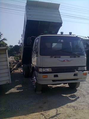 ขาย HINO FM3M  2 เพลาดัมพ์สามมิตรลอนเฉียง เครื่องเกียร์ท้ายเดิมๆรถสวยทะเบียนพร้อมโอน