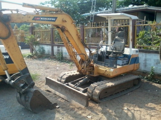 ขายรถขุด-ดัน KOMATSU  pc40-6