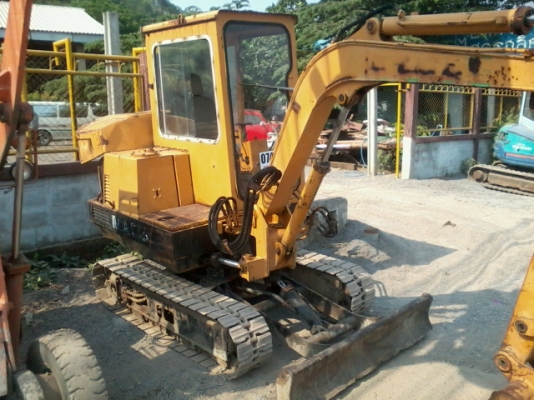 ขายรถขุด-ดัน MITSUBISHI  รุ่น MA03