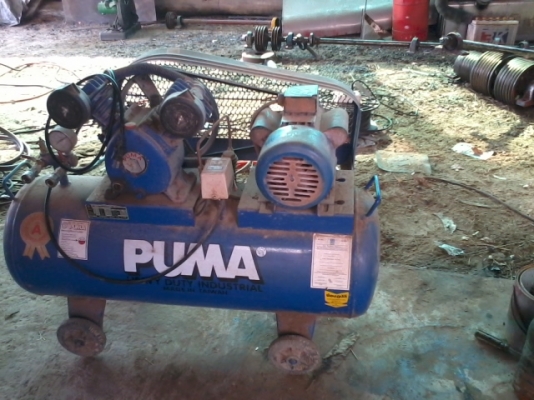 ขายปั๊มลมไฟฟ้าขนาดกลาง 64 ลิตร มอร์เตอร์ ครึ่งแรง ขายปั๊มลมไฟฟ้าขนาดกลาง 64 ลิตร มอร์เตอร์ ครึ่งแรง