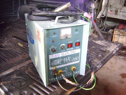 ตู้เชื่อมอาก้อน YU HAN-TIG