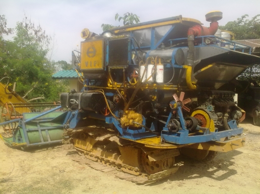 ขายรถเกี่ยวข้าวโชคทวีการช่าง