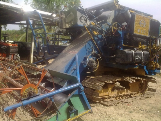 ขายรถเกี่ยวข้าวโชคทวีการช่าง