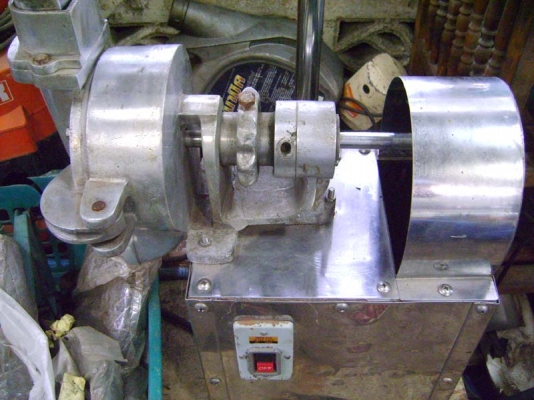 เครื่องโม่แป้ง CHAMA มือสอง สภาพพร้อมใช้