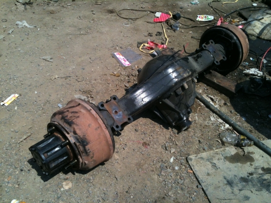 ขายชุดเพลาเฟืองท้ายรถหกล้อของ Isuzu Rocky 175 HP FRR12DA