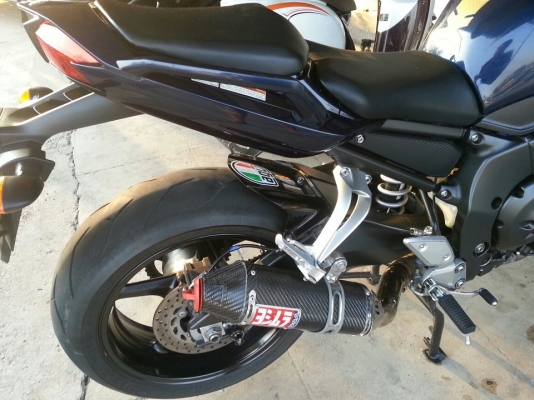 yamaha fz1 2007  พร้อมทะเบียน Canada Spec. รถเนียนสวยม๊วกตัวจิง  รถไมล์ 21,xxx -