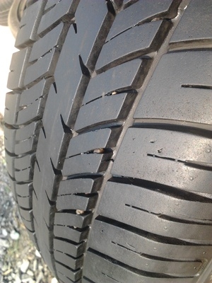 ขายยาง185/65/14 ปี 2111 DEESTONE NAKARA 1 ชุด  ราคา :  2,600.00  บาท