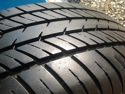 ขายยาง185/65/14 ปี 2111 DEESTONE NAKARA 1 ชุด  ราคา :  2,600.00  บาท