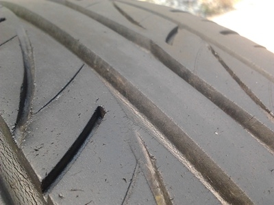 ขายยาง185/55/15 ปี 09 BRIDERTONE TURANZA AR10 1 ชุด   ราคา :  2,000.00  บาท