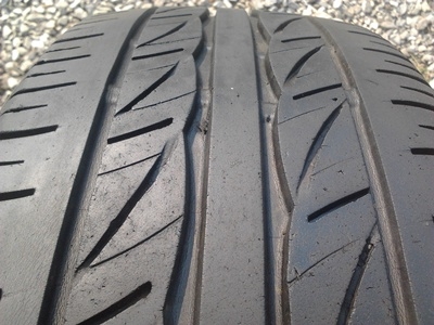 ขายยาง185/55/15 ปี 09 BRIDERTONE TURANZA AR10 1 ชุด   ราคา :  2,000.00  บาท