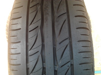 ขายยาง185/55/15 ปี 09 BRIDERTONE TURANZA AR10 1 ชุด   ราคา :  2,000.00  บาท