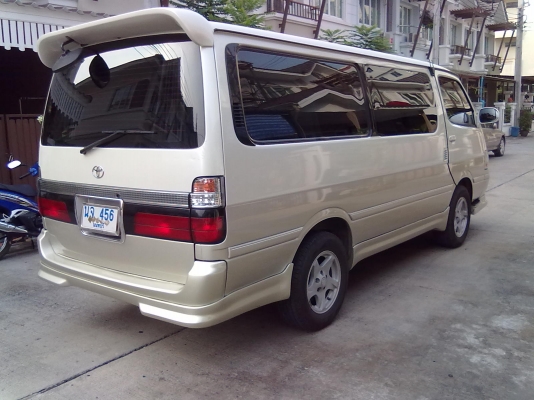 รถตู้ TOYOTA Grand Wagon รถตู้ TOYOTA Grand Wagon