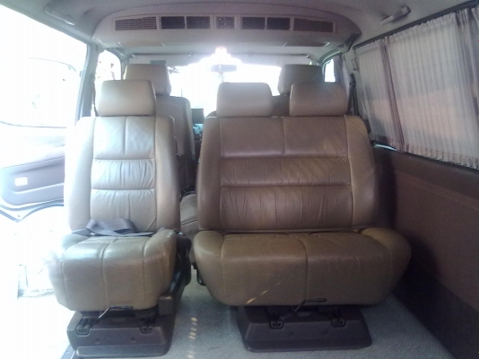 รถตู้ TOYOTA Grand Wagon รถตู้ TOYOTA Grand Wagon