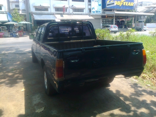 ขายอีชูชุ kb 2200 4 ประตู เครื่องดดีขับกลับเลยครับ