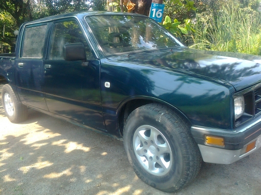 ขายอีชูชุ kb 2200 4 ประตู เครื่องดดีขับกลับเลยครับ