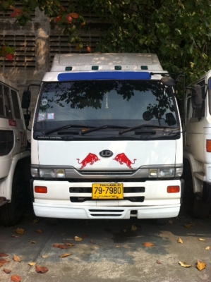 ขายหัวลาก 6 ล้อ Nissan UD 220 แรง ปี 2010(วิ่งน้อย)