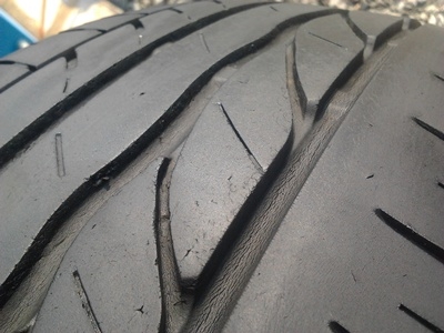 ขายยาง195/65/15 ปี 11 BRIDERTONE TURANZA AR300 1 ชุด   ราคา :  2,800.00  บาท