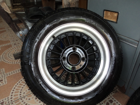 ขายลัอแม๊คขอบ14นิ้ว 4รู114พร้อมยาง195/60/r14