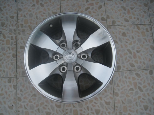 ขายล้อแม็ก Toyota vigo 16"x7" 6รู139 et+30 (081-3747940)