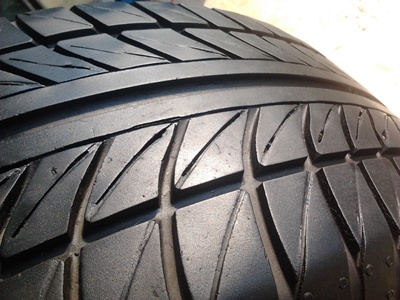 ขายยาง195/55/15 ปี 09/2เส้น10/2เส้น Sime Tyres 1 ชุด  ราคา :  2,000.00  บาท