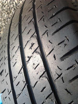 ขายยาง215/70/15 ปี 3809 MICHERLIN Aglis 1ชุด  ราคา :