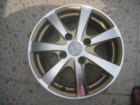 ขายล้อแม็ก Mitsubishi lanser 15"x6" 4รู114 et+46 (081-3747940)
