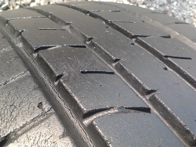 ขายยาง215/50/17 ปี 08 BRIDGSTONE TUNAZA ER 30 1 ชุด ราคา : ขายยาง215/50/17 ปี 08 BRIDGSTONE TUNAZA ER 30 1 ชุด ราคา :