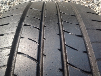 ขายยาง215/50/17 ปี 08 BRIDGSTONE TUNAZA ER 30 1 ชุด ราคา : ขายยาง215/50/17 ปี 08 BRIDGSTONE TUNAZA ER 30 1 ชุด ราคา :