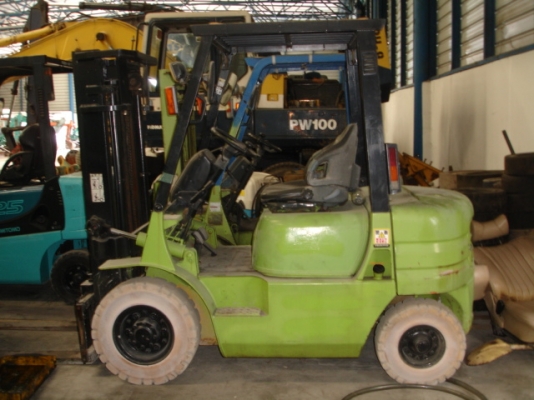 Mitsubishi Forklift 2 ตัน เครื่องดีเซล ปี 2001 Model FD20