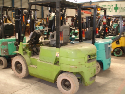 Mitsubishi Forklift 2 ตัน เครื่องดีเซล ปี 2001 Model FD20