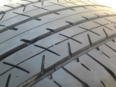 ขายยาง215/60/16 ปี 10 BRIDERTONE TURANZA ER33 1 ชุด   ราคา :  2,400.00  บาท