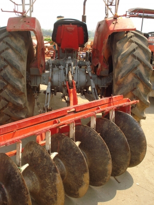 รถแมสซี่185 พร้อมผานพรวน