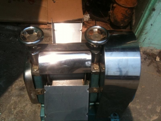 เครื่องคั้นน้ำอ้อย มือสอง ใหม่กริ๊บ  ส่งฟรี ทั่วประเทศ