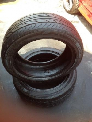 ขายยางถูกๆค่ะ Dunlop 215/50/17 สัปดาที่33 ปี2007 ราคาคู่ละ2000 สนใจสอบถามได้ค่ะ ราคาต่อรองได้