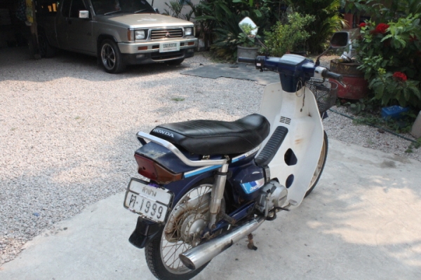 ดรีมคุรุสภาทะเบียนโอนเดิมๆราคาถูกมาก9800บาท