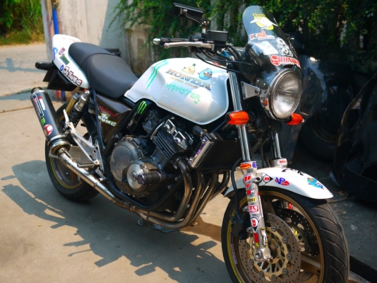 ขาย Superfour ปี 93 inv เสียสรรพสารมิตรแล้ว 75000 พร้อมของแต่งและรับประกันเครื่อง