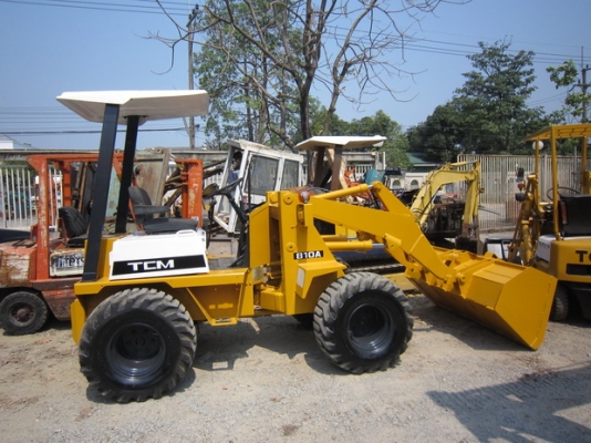 ขาย รถตักล้อยาง TCM รุ่น 810 มือสองญี่ปุ่น