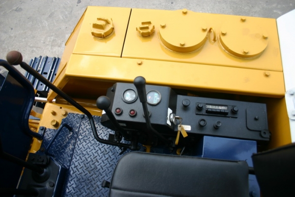 ขาย รถขุดเล็ก KOMATSU PC30-3 เก่านอก สวยๆ 340,000 TEL : 087-0339334 (อ็อฟ) ขาย รถขุดเล็ก KOMATSU PC30-3 เก่านอก สวยๆ 340,000 TEL : 087-0339334 (อ็อฟ)