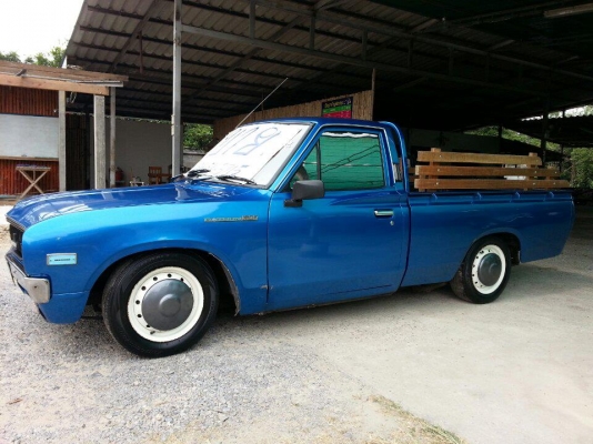 ช้างเหยียบ datsun 620