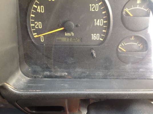 ขาย ISUZU 6 ล้อ NKR71LY52 130 แรง ปี 46 รถห้าง ด่วน!