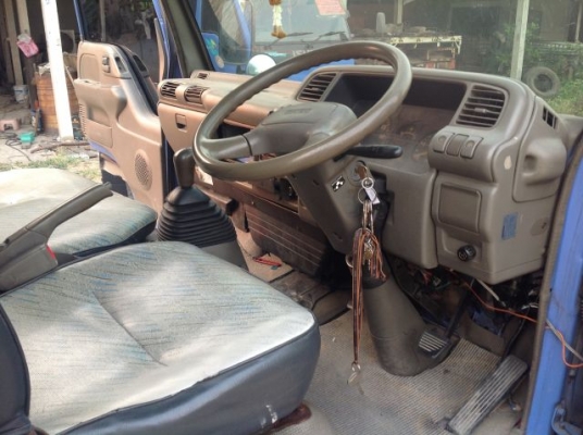 ขายด่วน!! ISUZU NKR 4BE1 110 HP บรรทุก 4 ล้อ ป้ายใหญ่ พร้อมใช้ ขายด่วน!! ISUZU NKR 4BE1 110 HP บรรทุก 4 ล้อ ป้ายใหญ่ พร้อมใช้