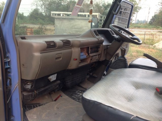 ขายด่วน!! ISUZU NKR 4BE1 110 HP บรรทุก 4 ล้อ ป้ายใหญ่ พร้อมใช้ ขายด่วน!! ISUZU NKR 4BE1 110 HP บรรทุก 4 ล้อ ป้ายใหญ่ พร้อมใช้